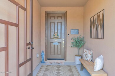 3985 Daisy - 04Front Door