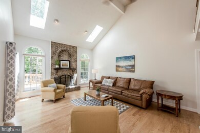 10374 Stansfield Rd, Laurel, MD 20723 - photo 3