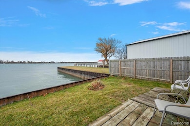 9287 N River Rd unit 1, Clay Township, MI 48001 - photo 5