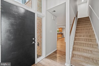 1476 Greenmont Ct, Reston, VA 20190 - photo 7