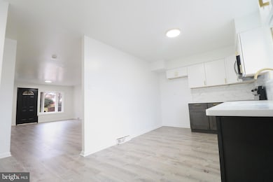 1413 M l King Pedestrian Way, Chester, PA 19013 - photo 7