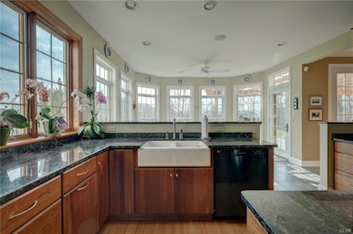 6338 Sweetbriar Ln, Zionsville, PA 18092 - photo 5