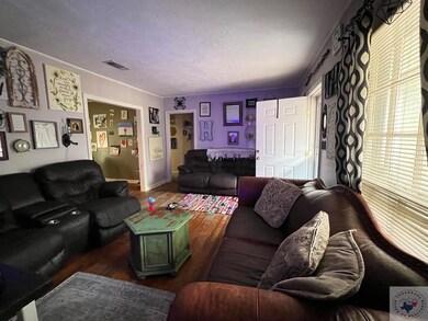 300 Victory Place, Wake Village, TX 75501 - photo 3