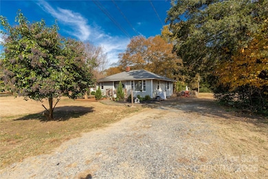 1138 Deas St, Rock Hill, SC 29732 - photo 2