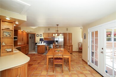 8514 Holly Ln, Edmonds, WA 98026 - photo 5