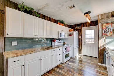 9985 S Fm 730, Boyd, TX 76023 - photo 3