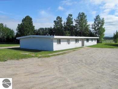 13425 S Bugai Rd, Traverse City, MI 49684 - photo 2
