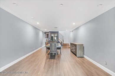 77 Lorraine Loop, Staten Island, NY 10309 - photo 4