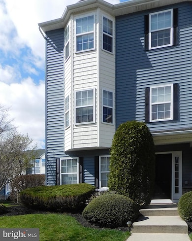 10 Turtle Ct unit 10, Delran, NJ 08075 - photo 2