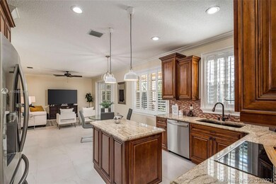 4144 Laurel Ridge Cir, Weston, FL 33331 - photo 6