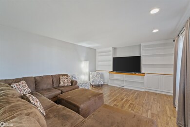 235 W Bosworth St, Manly, IA 50456 - photo 6