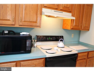 2413 Overland Ave, Reading, PA 19608 - photo 4