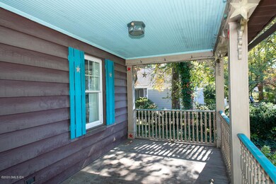 front porch-6934
