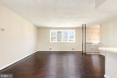 1901 Trafalgar Dr, Fort Washington, MD 20744 - photo 4