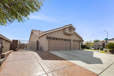 1044 Spanish Needle St, Henderson, NV 89002 - photo 4