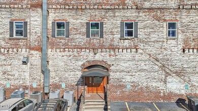 34-web-or-mls-105 W Jackson ave apt 1 -