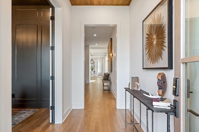 136 51st Ave N, Nashville, TN 37209 - photo 2