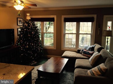 1558 Mount Eagle Place unit 1558, Alexandria, VA 22302 - photo 4