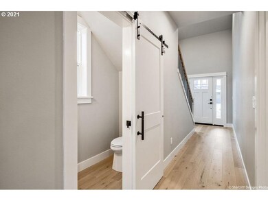 1528 Alsea Dr, Eugene, OR 97408 - photo 4