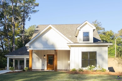 903 Massee Ln, Perry, GA 31069 - photo 2