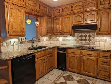 1546 Cynthia Ln, Wichita Falls, TX 76302 - photo 5