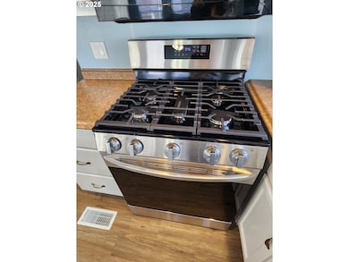 16219 Lower Harbor Rd unit 22, Brookings, OR 97415 - photo 5