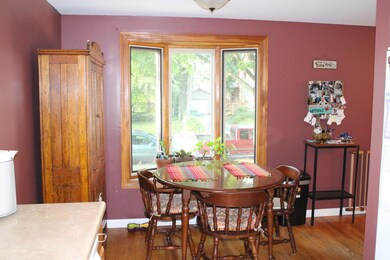 Cozy Breakfast Area w/ Bay Window