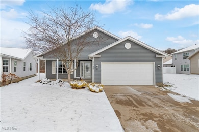 5289 Deer Trace Dr unit 23, Kent, OH 44240 - photo 2