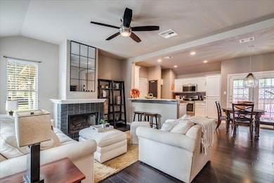 13604 Caldwell Dr unit 19, Austin, TX 78750 - photo 7