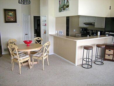 Dining to kitchen