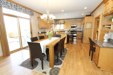 277 N Highland Ave, Elmhurst, IL 60126 - photo 5