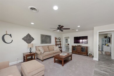 314 Willow Way, Gainesville, TX 76240 - photo 6