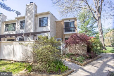 6 Sparrow Valley Ct, Montgomery Village, MD 20886 - photo 2