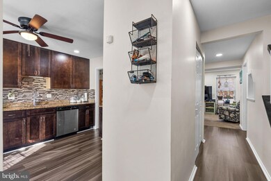 8112 Fenwick Ct, Laurel, MD 20707 - photo 7