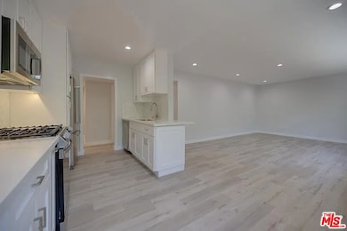 505 N Alfred St unit 1, West Hollywood, CA 90048 - photo 2