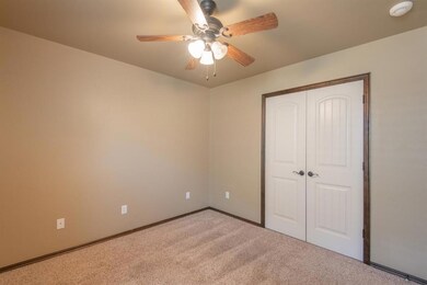 701 Lindsey Ln, Moore, OK 73160 - photo 7