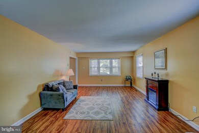 13023 Victoria Heights Dr, Bowie, MD 20715 - photo 4