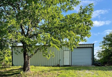 1120 Highland Cir, Springtown, TX 76082 - photo 2