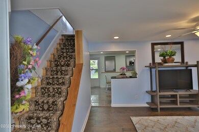 34 Saint James St, Wilkes Barre, PA 18705 - photo 6