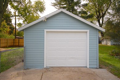 1542_MapleSt_02