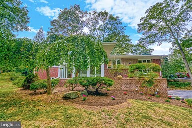 6213 Lakeview Dr, Falls Church, VA 22041 - photo 3