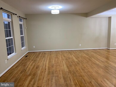 22601 Welborne Manor Square, Ashburn, VA 20148 - photo 4