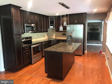 5230 Colebrook Dr, La Plata, MD 20646 - photo 6