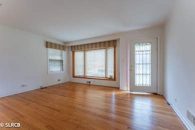 266 Columbia Ave, Des Plaines, IL 60016 - photo 3