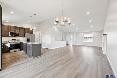 1725 E 9th St, Hickman, NE 68372 - photo 5