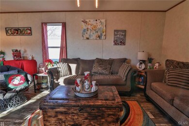 193 Lexington Dr, Hereford, PA 18056 - photo 4