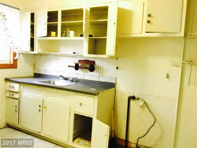 12805 Parkland Dr, Rockville, MD 20853 - photo 6