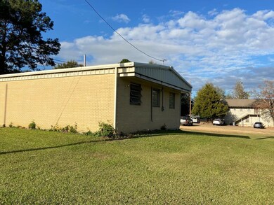 1096 Beech St, Wesson, MS 39191 - photo 7