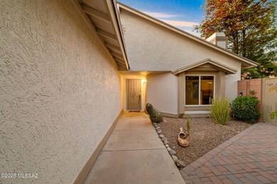10033 E Emily Dr, Tucson, AZ 85730 - photo 5