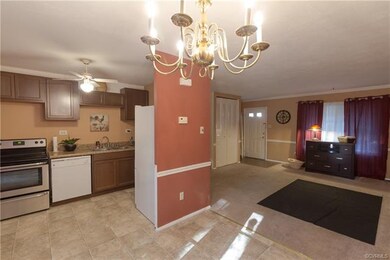 7521 Autumnleaf Ct, North Chesterfield, VA 23234 - photo 3